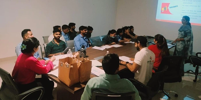 Customer Service & Client Experience